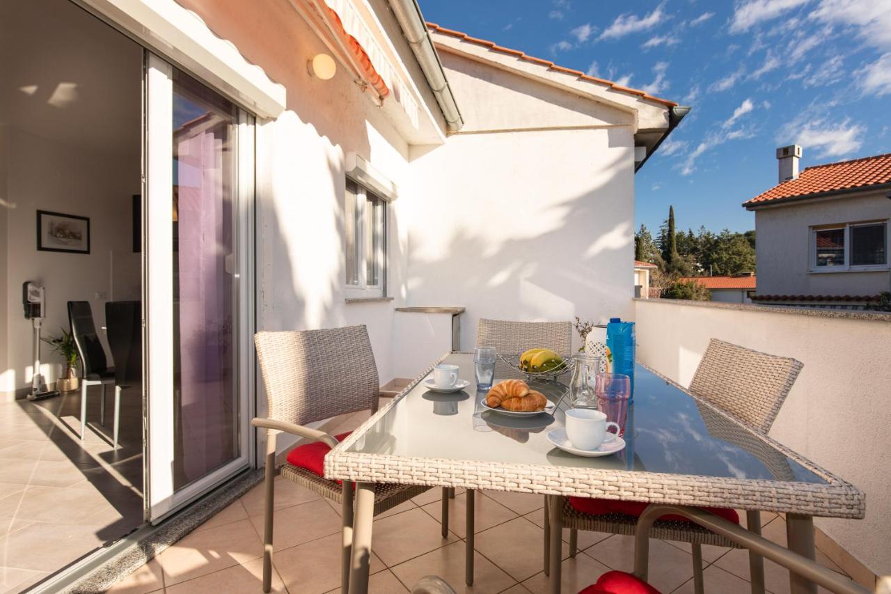 Apartment Marija Krk Town Exterior photo